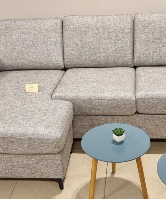 STŪRA DĪVĀNS LONDON