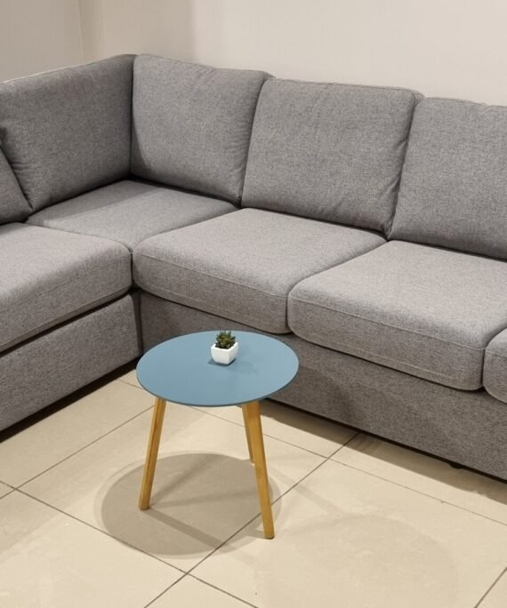 STŪRA DĪVĀNS NEVADA