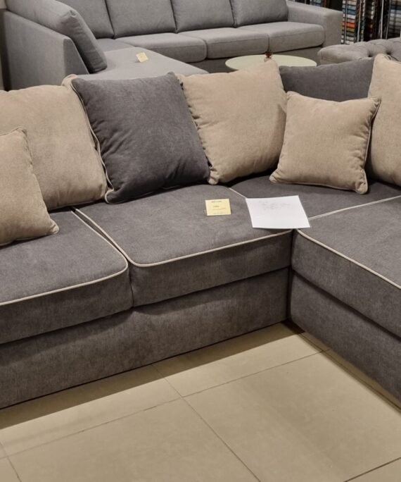 STŪRA DĪVĀNS MINT II