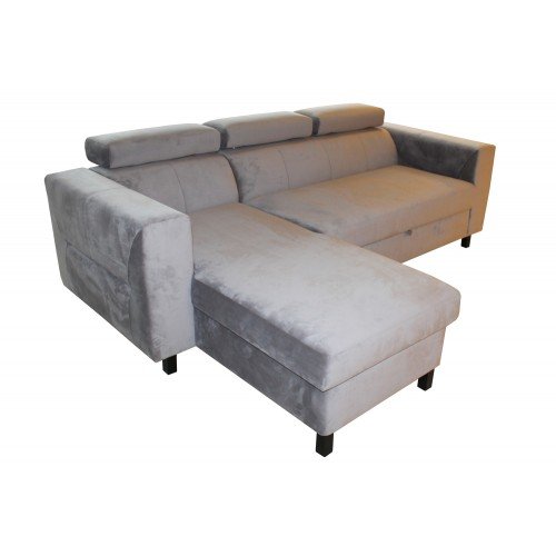 STŪRA DĪVĀNS DENAS